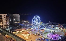 Mamaia Nord Vip Aparthotel