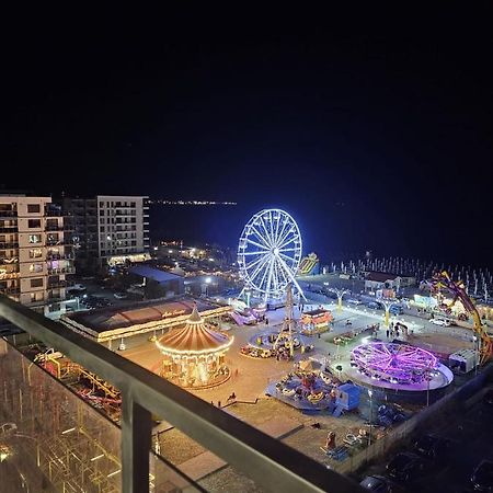 Mamaia Nord Vip Aparthotel Năvodari Exterior foto