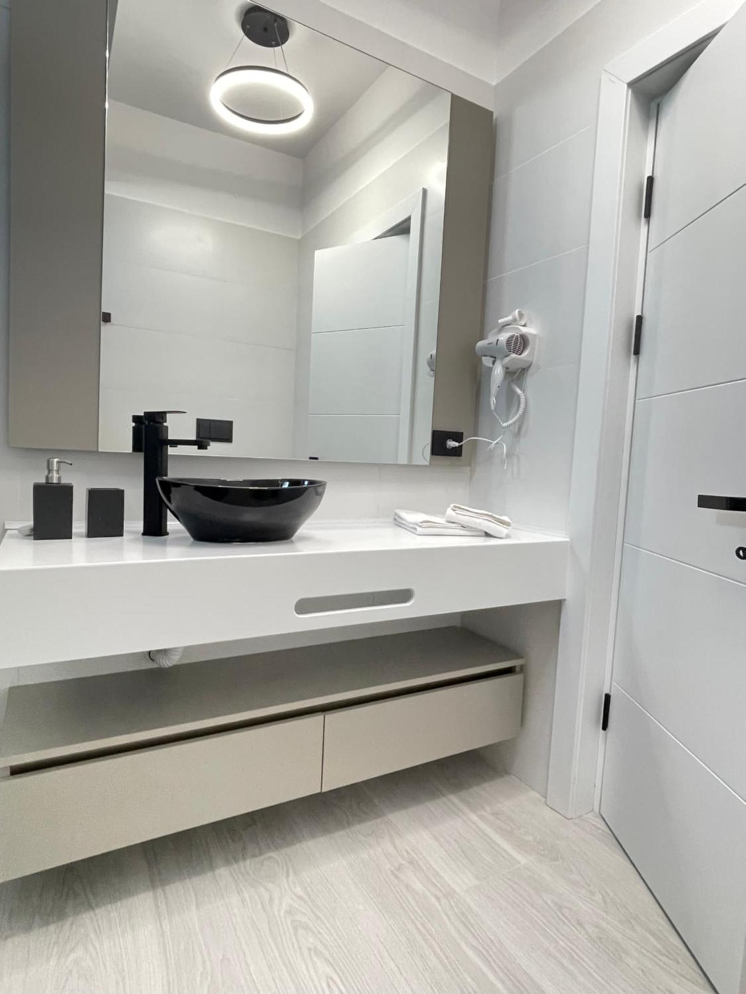 Mamaia Nord Vip Aparthotel Năvodari Exterior foto