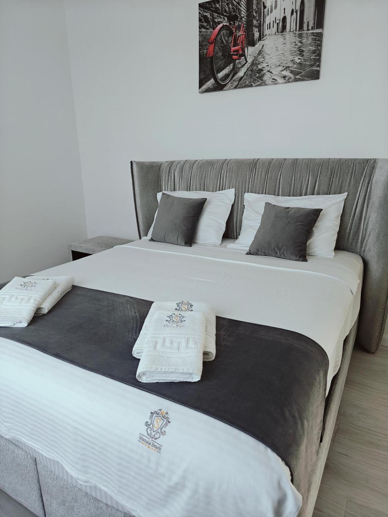 Mamaia Nord Vip Aparthotel Năvodari Exterior foto